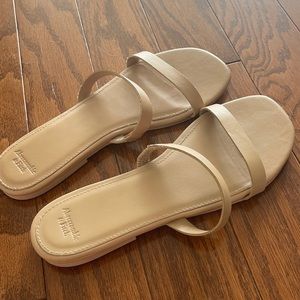 Abercrombie Sandals size 9/10